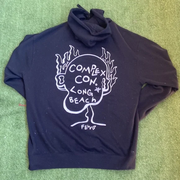 Complex Con Sweatshirt - Picture 2 of 2